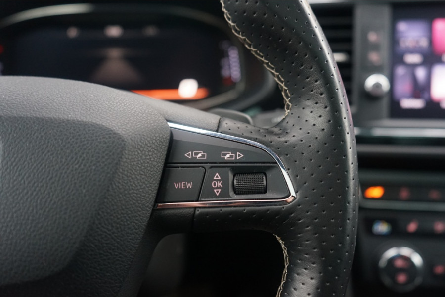 Seat Leon Cupra 300 Pano/DSG/KW-V3/DCC/ACC/SCHAALST/NON-OPF