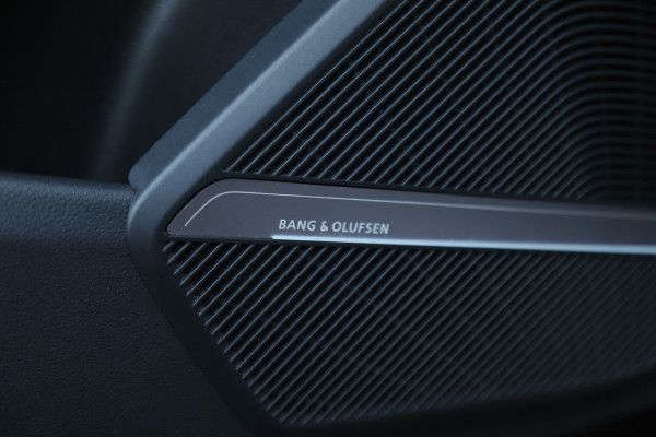 Audi Q5 55 TFSI e quattro Competition | 367PK | Luchtvering | Head-up | Massage | Keyless-go | B&O | Sfeerverlichting | Standkachel | Tr