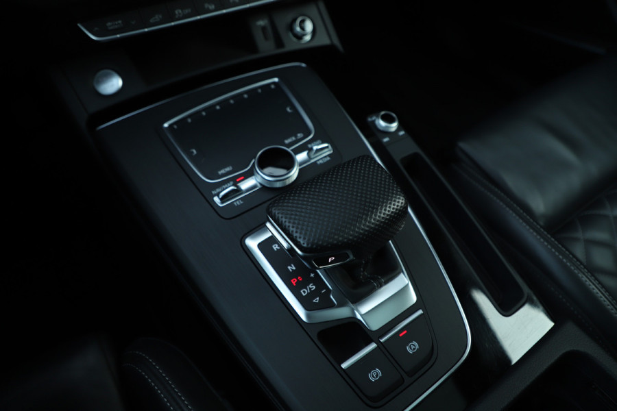 Audi Q5 55 TFSI e quattro Competition | 367PK | Luchtvering | Head-up | Massage | Keyless-go | B&O | Sfeerverlichting | Standkachel | Tr