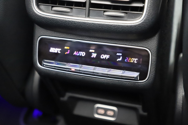 Mercedes-Benz GLE 400e AMG 4-Matic | 381PK | Luchtvering | Head-up | Keyless-go | Burmester | Sfeerverlichting | Multibeam | Trekhaak | 2025.