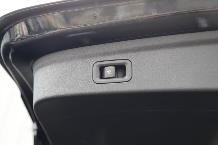 Mercedes-Benz GLE 400e AMG 4-Matic | 381PK | Luchtvering | Head-up | Keyless-go | Burmester | Sfeerverlichting | Multibeam | Trekhaak | 2025.