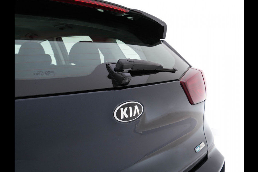 Kia e-Niro DynamicLine 64 kWh [ 3-Fase ] {SOH-100%} (INCL-BTW) Aut.*LEATHER-FABRIC | NAVI-FULLMAP | DAB+ | ADAPTIVE-CRUISE | CAMERA | HEATED-COMFORTSEATS | KEYLESS | DIGI-COCKPIT | SHIFT-PADDLES | CARPLAY | LANE-ASSIST | ...