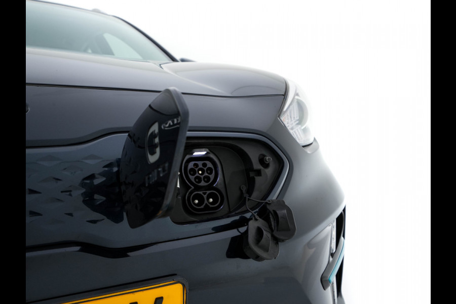 Kia e-Niro DynamicLine 64 kWh [ 3-Fase ] {SOH-100%} (INCL-BTW) Aut.*LEATHER-FABRIC | NAVI-FULLMAP | DAB+ | ADAPTIVE-CRUISE | CAMERA | HEATED-COMFORTSEATS | KEYLESS | DIGI-COCKPIT | SHIFT-PADDLES | CARPLAY | LANE-ASSIST | ...