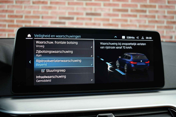 BMW 5 Serie 545e xDrive M-Sport Pano ACC HUD 20inch 360 Laser HiFi Adp-demping