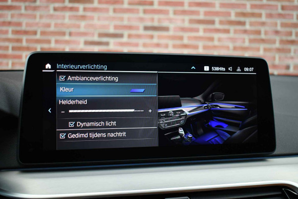 BMW 5 Serie 545e xDrive M-Sport Pano ACC HUD 20inch 360 Laser HiFi Adp-demping