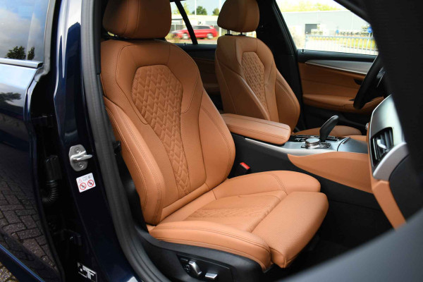 BMW 5 Serie 545e xDrive M-Sport Pano ACC HUD 20inch 360 Laser HiFi Adp-demping