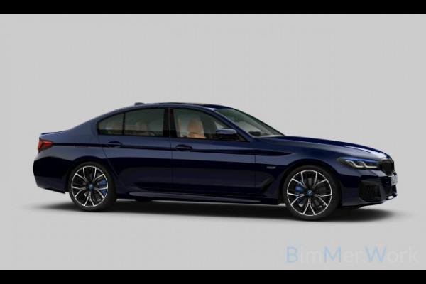 BMW 5 Serie 545e xDrive M-Sport Pano ACC HUD 20inch 360 Laser HiFi Adp-demping