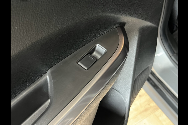 Suzuki Vitara 1.4 Boosterjet Style Smart Hybrid Navi | 17 " | Carplay | ACC | Blindspot | Stoelverwarming | 100% Suzuki Dealer onderhouden!