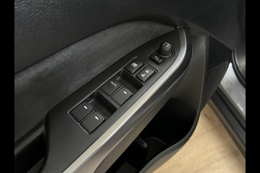 Suzuki Vitara 1.4 Boosterjet Style Smart Hybrid Navi | 17 " | Carplay | ACC | Blindspot | Stoelverwarming | 100% Suzuki Dealer onderhouden!