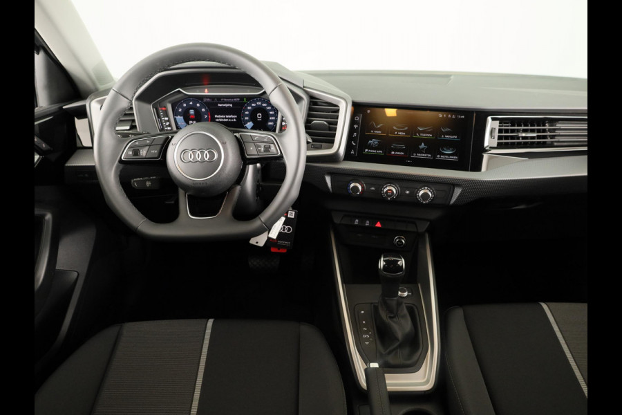 Audi A1 Sportback Advanced edition 25 TFSI 95 pk | Ledlampen voor en achter | Sportstoelen voor | Ambient verlichting | Privacy glas |