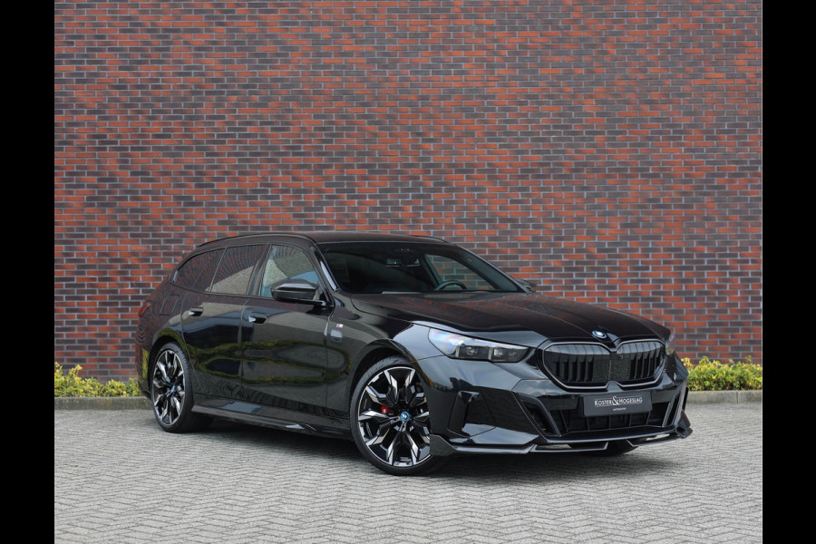 BMW 5 Serie Touring 530e xDrive | M Performance - Pano - Trekhaak - HUD