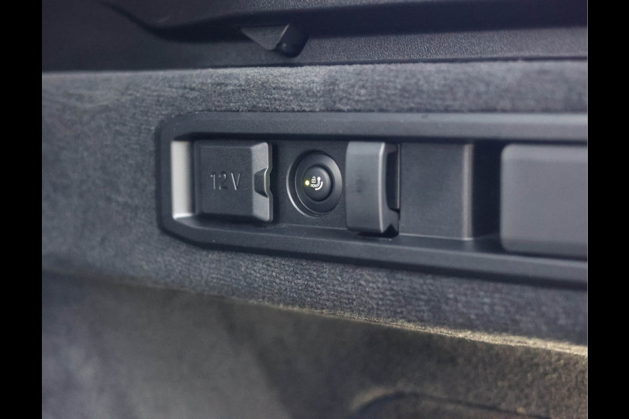 BMW 5 Serie Touring 530e xDrive | M Performance - Pano - Trekhaak - HUD