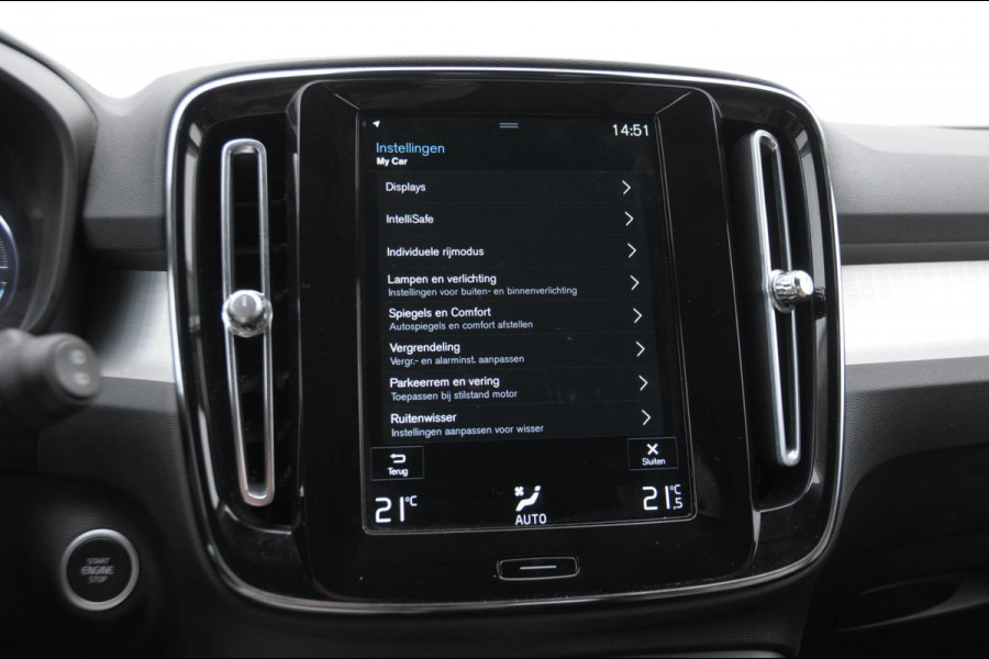 Volvo XC40 T4 211PK Automaat Recharge Inscription Expression Adaptieve cruise control / Elektrische achterklep / keyless entry / parkeersensoren met camera / Apple carplay / Bluetooth / Elektrische stoelen met geheugen