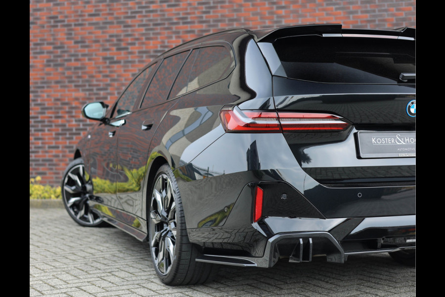 BMW 5 Serie Touring 530e xDrive | M Performance - Pano - Trekhaak - HUD