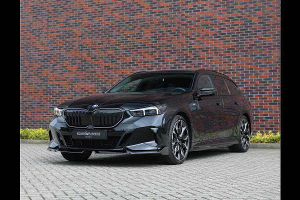 BMW 5 Serie Touring 530e xDrive | M Performance - Pano - Trekhaak - HUD