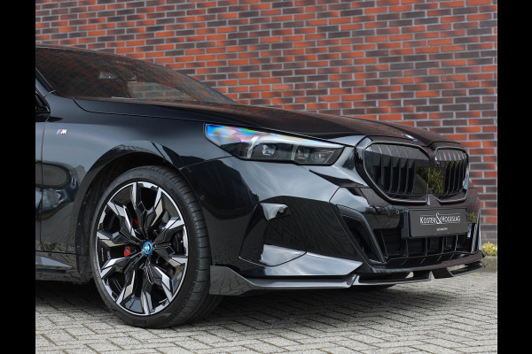 BMW 5 Serie Touring 530e xDrive | M Performance - Pano - Trekhaak - HUD