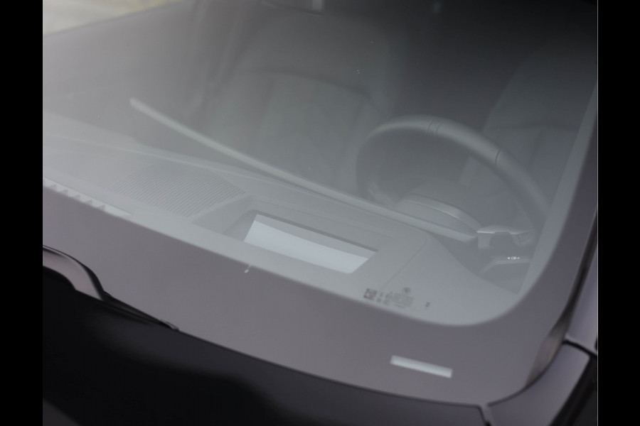 BMW 5 Serie Touring 530e xDrive | M Performance - Pano - Trekhaak - HUD