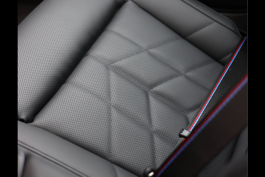 BMW 5 Serie Touring 530e xDrive | M Performance - Pano - Trekhaak - HUD