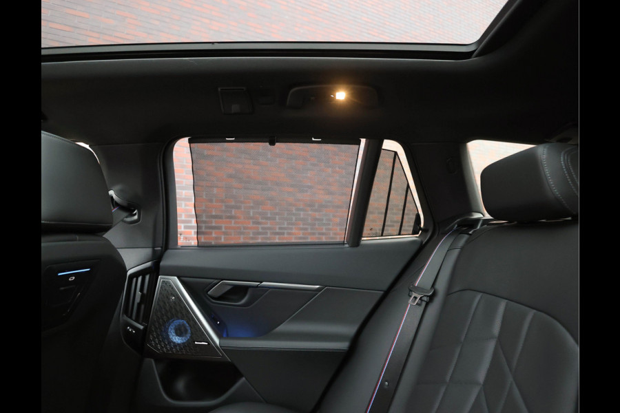 BMW 5 Serie Touring 530e xDrive | M Performance - Pano - Trekhaak - HUD