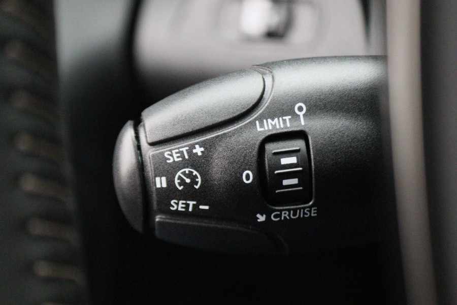 Peugeot e-Partner 136 L1 50 kWh Camera, Apple Carplay, Cruise, DAB, Airco, Sidebars