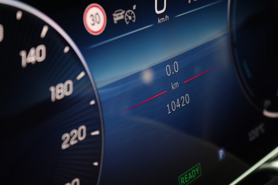 Mercedes-Benz S-Klasse 580 e 4MATIC Lang AMG Line | Airmatic | Achterasbesturing | Chauffeurspakket | MBUX Tablet | Distronic+ | Memory | Stoelventilatie V+A | Burmester | Soft-Close | Digital Light | Vlakkenverwarming | HUD |