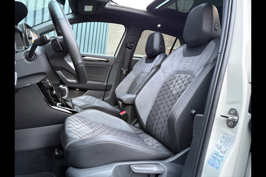 Volkswagen T-Roc 1.5 TSI R-Line Business | Trekhaak afnb. | Panodak | Keyless | Elk. A-klep | Side Assist | IQ Light | Prijs Rijklaar!!