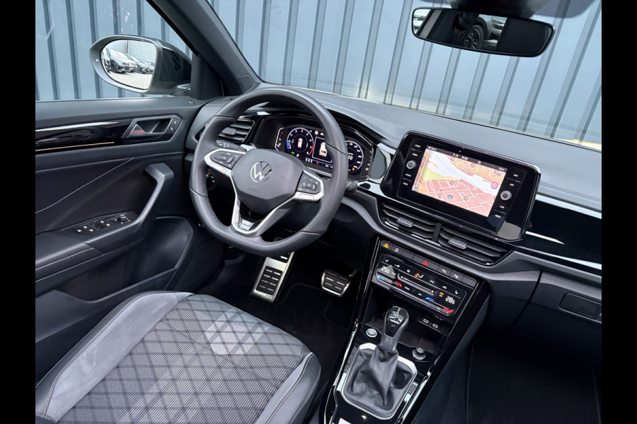 Volkswagen T-Roc 1.5 TSI R-Line Business | Trekhaak afnb. | Panodak | Keyless | Elk. A-klep | Side Assist | IQ Light | Prijs Rijklaar!!