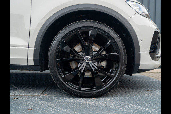 Volkswagen T-Roc 1.5 TSI R-Line Business | Trekhaak afnb. | Panodak | Keyless | Elk. A-klep | Side Assist | IQ Light | Prijs Rijklaar!!