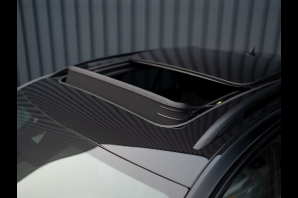 Volkswagen T-Roc 1.5 TSI R-Line Business | Trekhaak afnb. | Panodak | Keyless | Elk. A-klep | Side Assist | IQ Light | Prijs Rijklaar!!