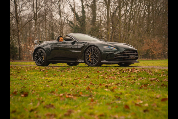 Aston Martin V12 Vantage Roadster | Nr. 211/249 | Pentland Green by Q | Briljant!