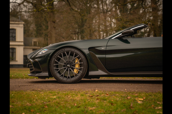 Aston Martin V12 Vantage Roadster | Nr. 211/249 | Pentland Green by Q | Briljant!