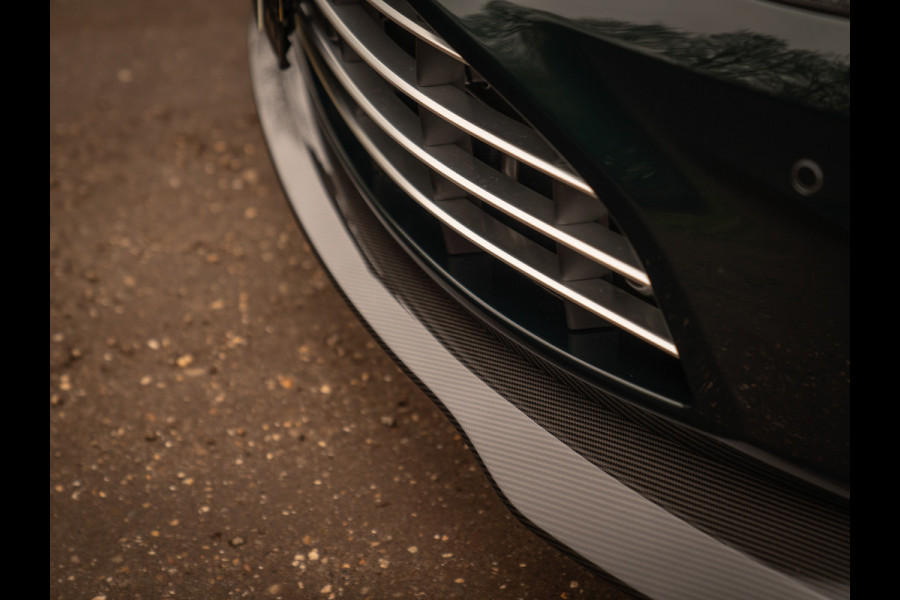 Aston Martin V12 Vantage Roadster | Nr. 211/249 | Pentland Green by Q | Briljant!