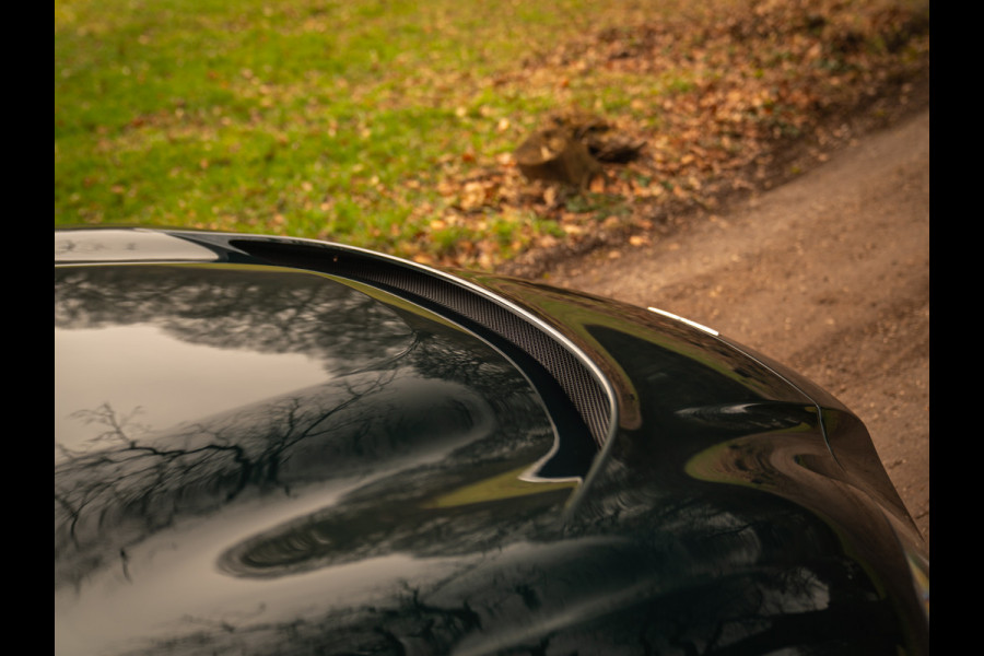 Aston Martin V12 Vantage Roadster | Nr. 211/249 | Pentland Green by Q | Briljant!