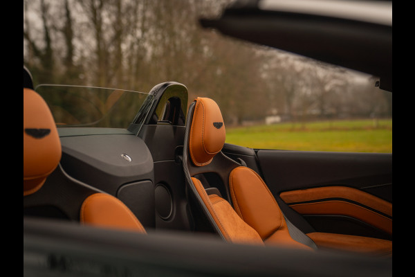 Aston Martin V12 Vantage Roadster | Nr. 211/249 | Pentland Green by Q | Briljant!