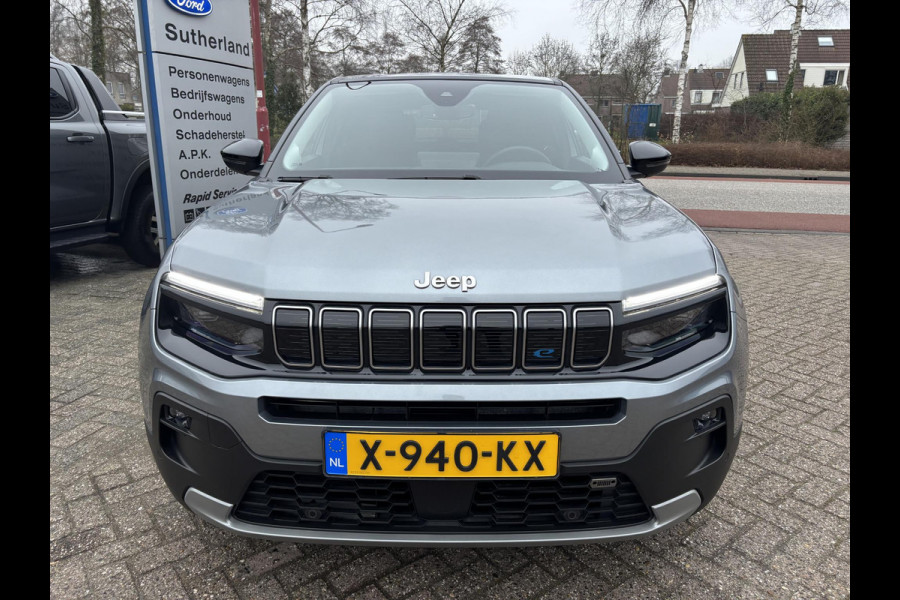 Jeep Avenger Summit 54 kWh |SCI|156pk Automaat | Adaptieve Cruise | Achteruitrijcamera | Elektrische Achterklep
