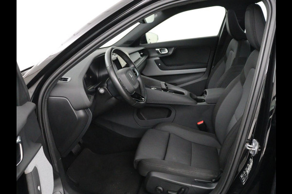 Polestar 2 Long Range Dual Motor Launch Edition 78kWh | Panoramadak | Trekhaak | 360 Camera | Achterbankverwarming | Adaptive cruise | Carplay | Camera | Stoelverwarming | Keyless