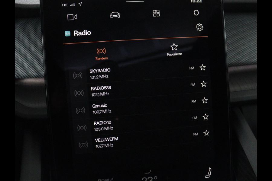 Polestar 2 Long Range Dual Motor Launch Edition 78kWh | Panoramadak | Trekhaak | 360 Camera | Achterbankverwarming | Adaptive cruise | Carplay | Camera | Stoelverwarming | Keyless