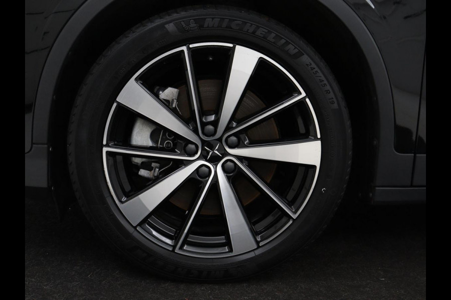 Polestar 2 Long Range Dual Motor Launch Edition 78kWh | Panoramadak | Trekhaak | 360 Camera | Achterbankverwarming | Adaptive cruise | Carplay | Camera | Stoelverwarming | Keyless