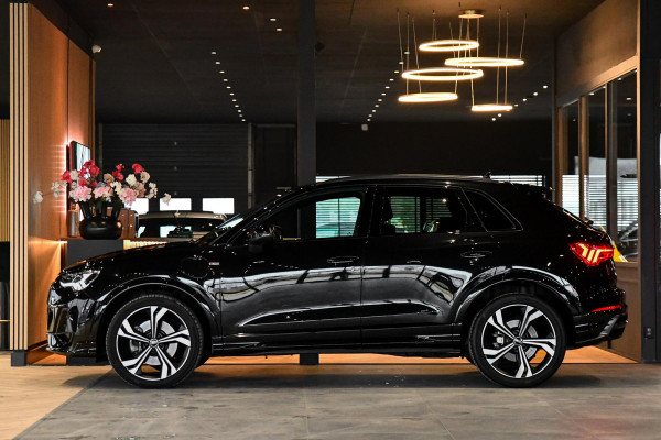 Audi Q3 45 TFSI e S edition. ACC, Stuurverw, Keyless, Matrix, Camera, 20'', CarPlay!