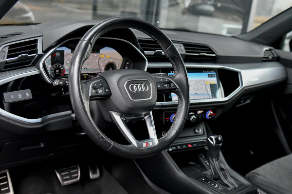 Audi Q3 45 TFSI e S edition. ACC, Stuurverw, Keyless, Matrix, Camera, 20'', CarPlay!