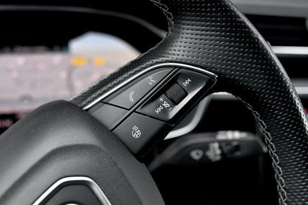 Audi Q3 45 TFSI e S edition. ACC, Stuurverw, Keyless, Matrix, Camera, 20'', CarPlay!