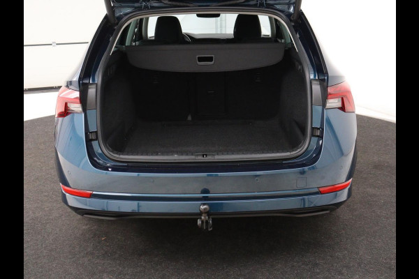 Škoda Octavia 1.0 e-TSI Business Edition Plus | Trekhaak | Stoelverwarming | Adaptive cruise | Camera | Carplay | Navigatie | 18'' | Side Assist | Keyless | Full LED