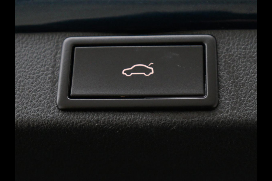 Škoda Octavia 1.0 e-TSI Business Edition Plus | Trekhaak | Stoelverwarming | Adaptive cruise | Camera | Carplay | Navigatie | 18'' | Side Assist | Keyless | Full LED