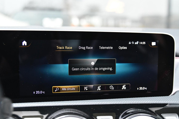 Mercedes-Benz A-Klasse AMG 35 4MATIC Edition 1 Aero. Schaal, Pano, Perf stuur, Keyless, Camera, Dodeh, CarPlay, Sfeer!