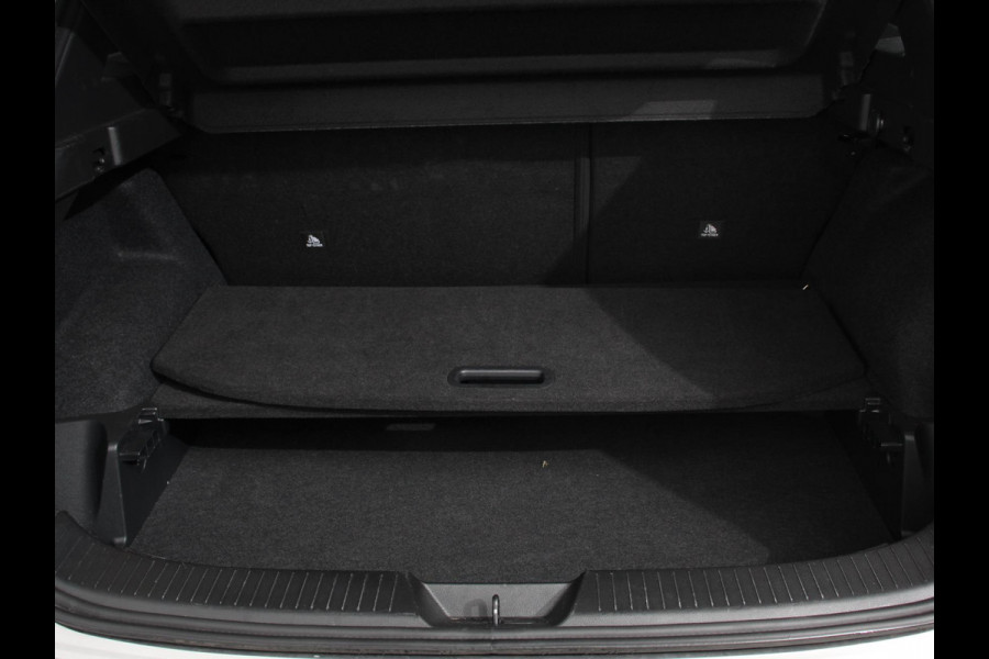 Nissan QASHQAI 1.3 MHEV Automaat N-Connecta | Navigatie | Climate Control | Sfeerverlichting | Camera 360 | Led | Dab | Verwarmde voorstoelen | Adaptive Cruise Control | Digitale Cockpit | Lichtmetalen Velgen