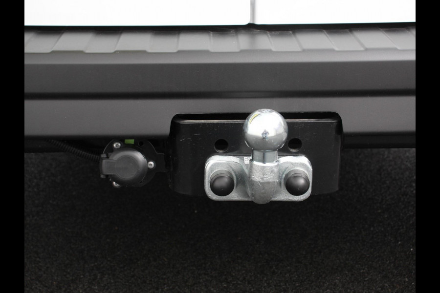 Renault Trafic 2.0 Blue dC1 150 EDC T30 L2H1 Advance Dubbele cabine Navigatie Airco Lichtmetalen velgen Betimmering Trekhaak Camera Parkeer sensoren Dab