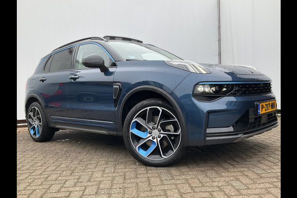 Lynk & Co 01 1.5 262pk Plug-in Pano.dak DAB 360°Cam Stoelverw. Carplay