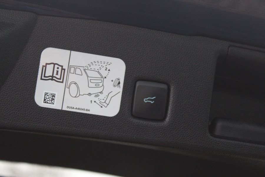 Ford Kuga 1.5 EcoBoost Titanium X | Trekhaak | Adaptive cruise control | Dodehoeksensoren | Camera