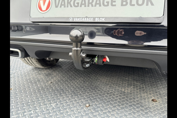 Volkswagen T-Roc 1.5 TSI R-Line Business | Black Style | Trekhaak afnb. | 19'' | IQ Light | Side Assist | Prijs Rijklaar!!