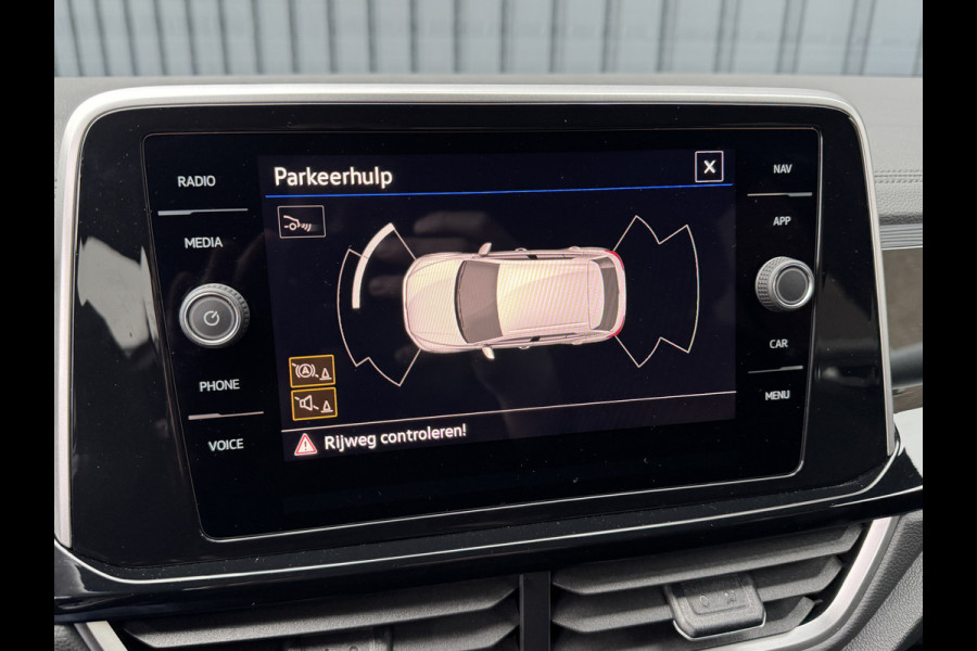 Volkswagen T-Roc 1.5 TSI R-Line Business | Black Style | Trekhaak afnb. | 19'' | IQ Light | Side Assist | Prijs Rijklaar!!